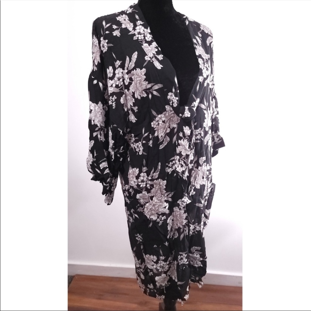 Spiritual Gangster Floral Kimono